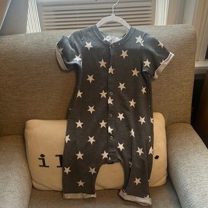 Best day ever kids romper. Good used condition. Size 2T.